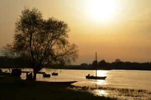 lever de soleil sur les bords de Loire. apprendre la photo